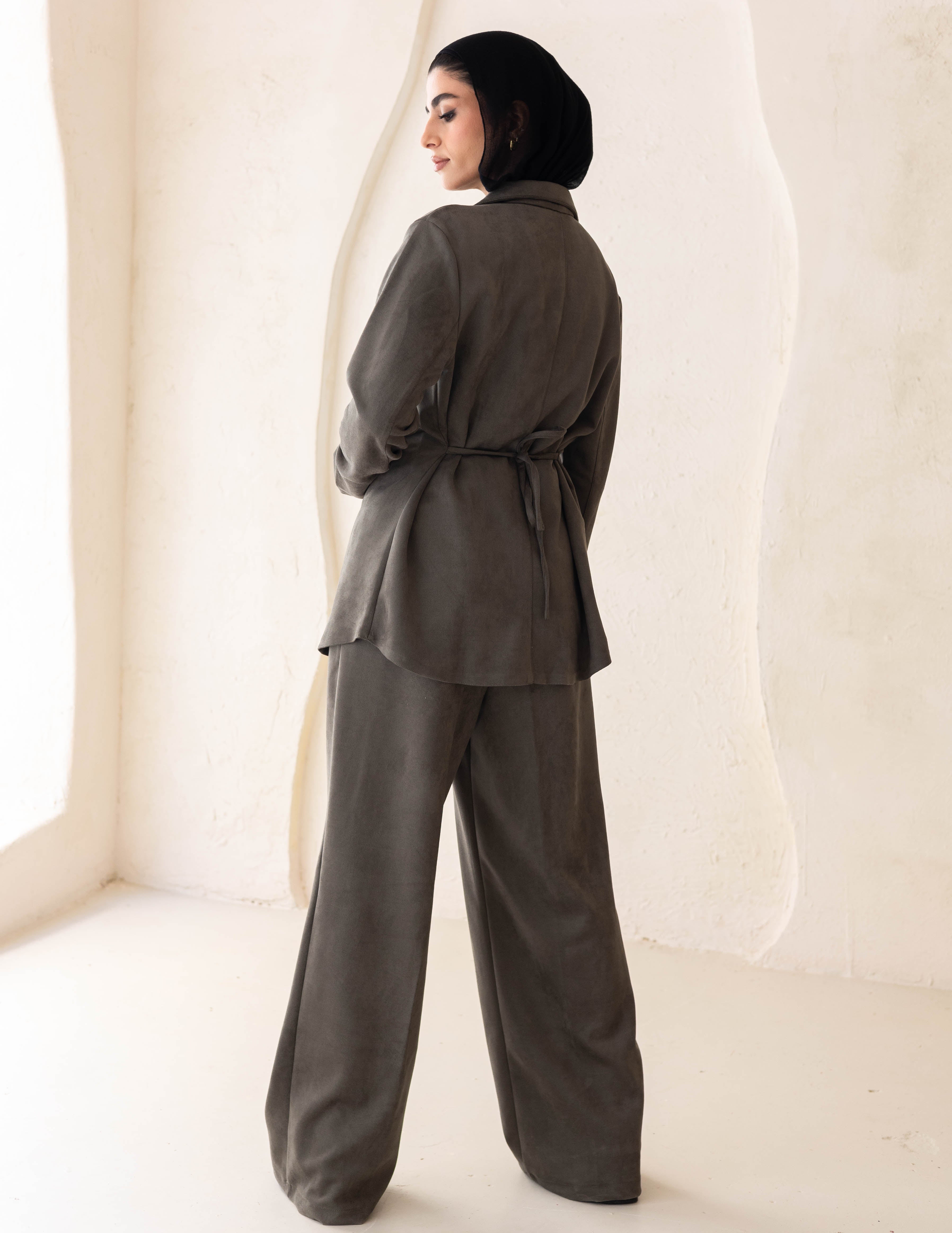 Soft suede suit (Dark Olive)