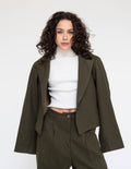 The Modern Essential blazer (Olive)