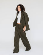 The Modern Essential blazer (Olive)